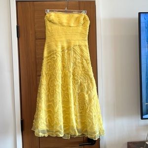 Brand new BCBG Never worn yellow 100%silk dress
